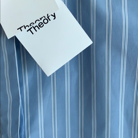 NWT Theory top Size P - Picture 4 of 6